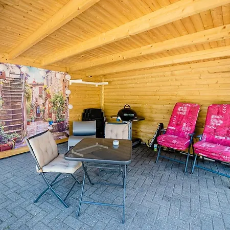 Het Station Bij Snowworld Gaiazoo En Апартаменты *