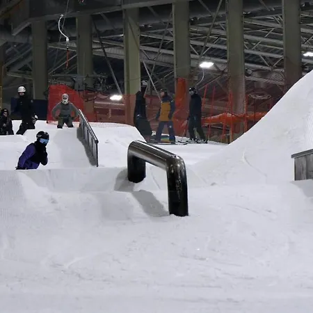 Het Station Bij Snowworld Gaiazoo En * Landgraaf